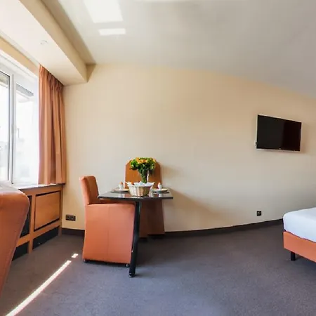 Arass & Business Flats 3*