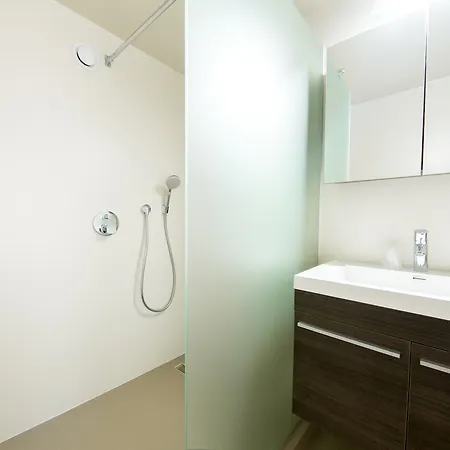 Arass & Business Flats 3*