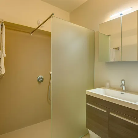 Arass & Business Flats 3*